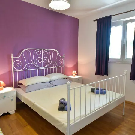 Ivka-1 Apartman *